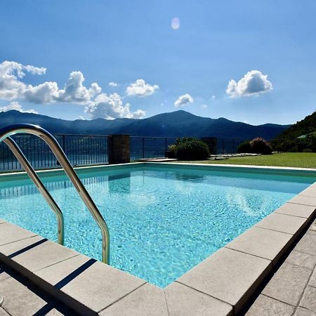 Italian Vacation Homes - La Petite Maison Du Lac Tavernola Bergamasca Buitenkant foto