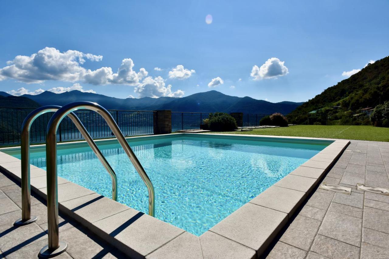 Italian Vacation Homes - La Petite Maison Du Lac Tavernola Bergamasca Buitenkant foto