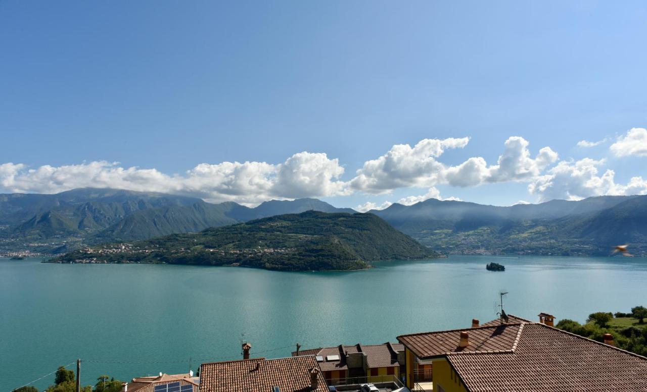 Italian Vacation Homes - La Petite Maison Du Lac Tavernola Bergamasca Buitenkant foto