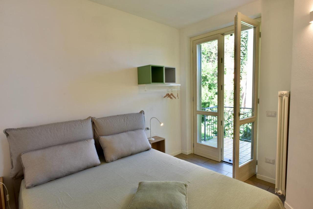 Italian Vacation Homes - La Petite Maison Du Lac Tavernola Bergamasca Buitenkant foto